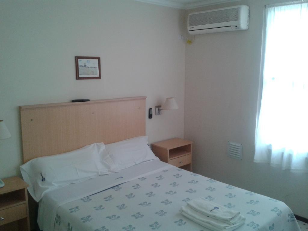 Mari Plaza Hotel Buenos Aires Esterno foto