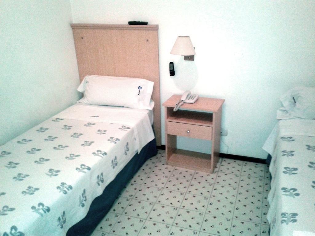 Mari Plaza Hotel Buenos Aires Esterno foto